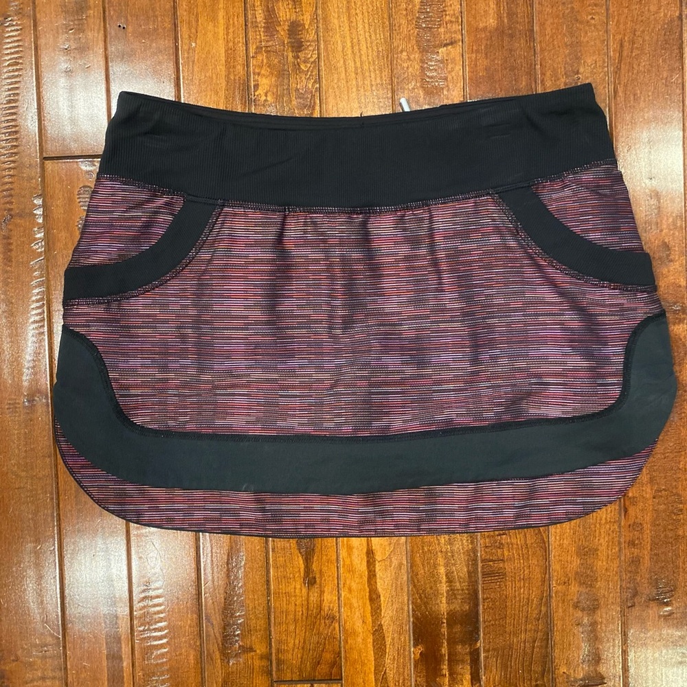 Lululemon tennis pickleball athletic skirt with built in shorts size 6